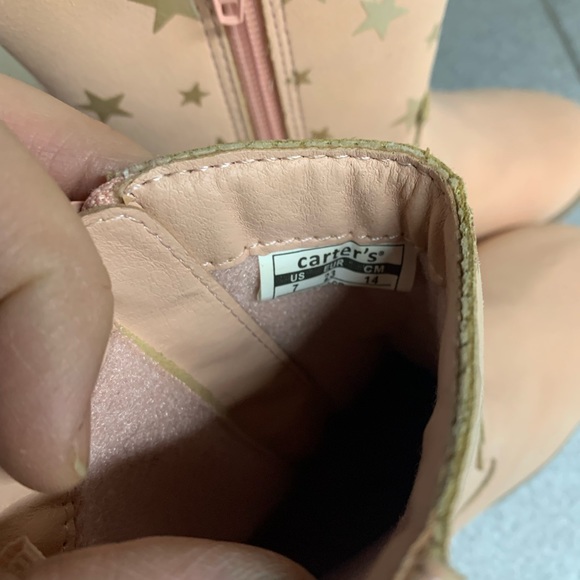 Carters 3 pairs of toddler boots size 6 and 7 - Picture 4 of 10